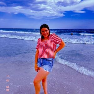 Meet your Posher, Hope